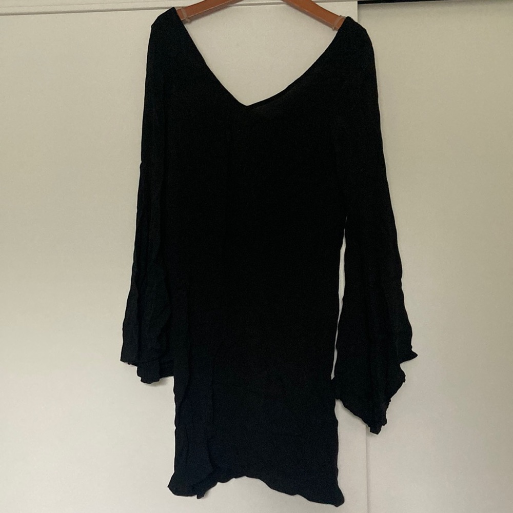 Audrey 3+1 v-neck, black, bell sleeve dress.